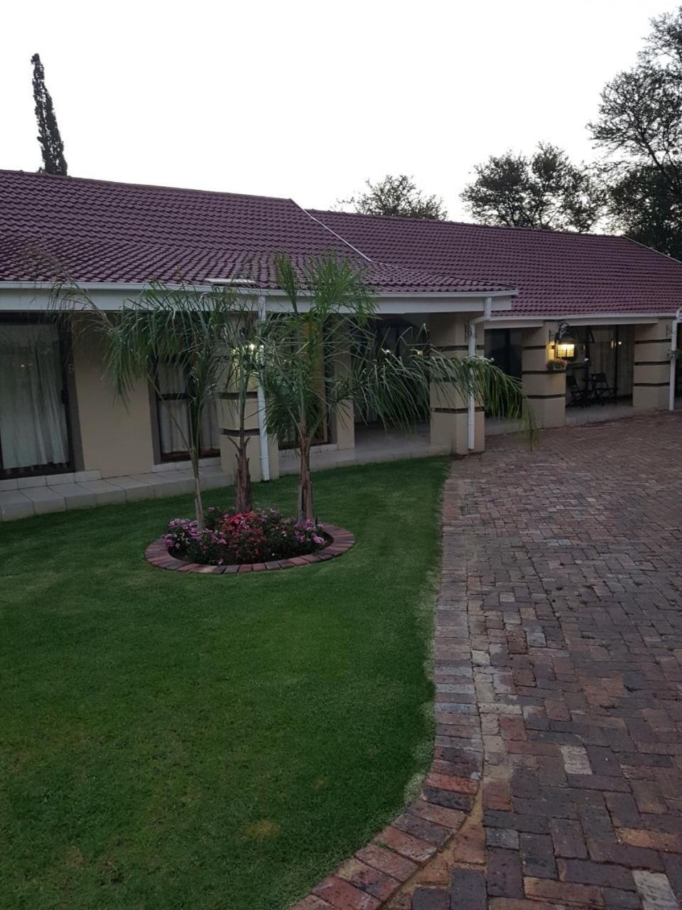 Beethovens Guest Lodge Vanderbijlpark Dış mekan fotoğraf